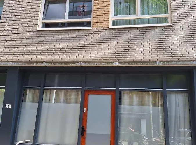 Beautiful Studio 14 F In Chic Neighborhood In Center